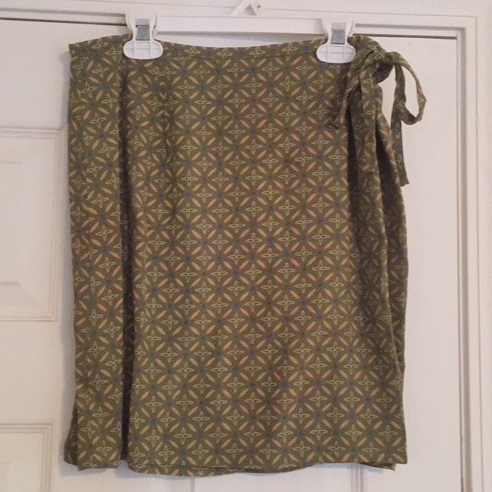 Women’s Gap Skirt